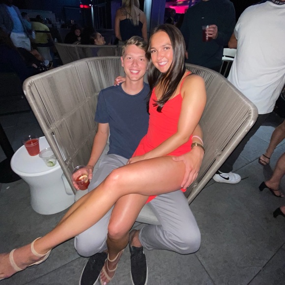 Meet your Posher, Jessica - Picture 7 of 8